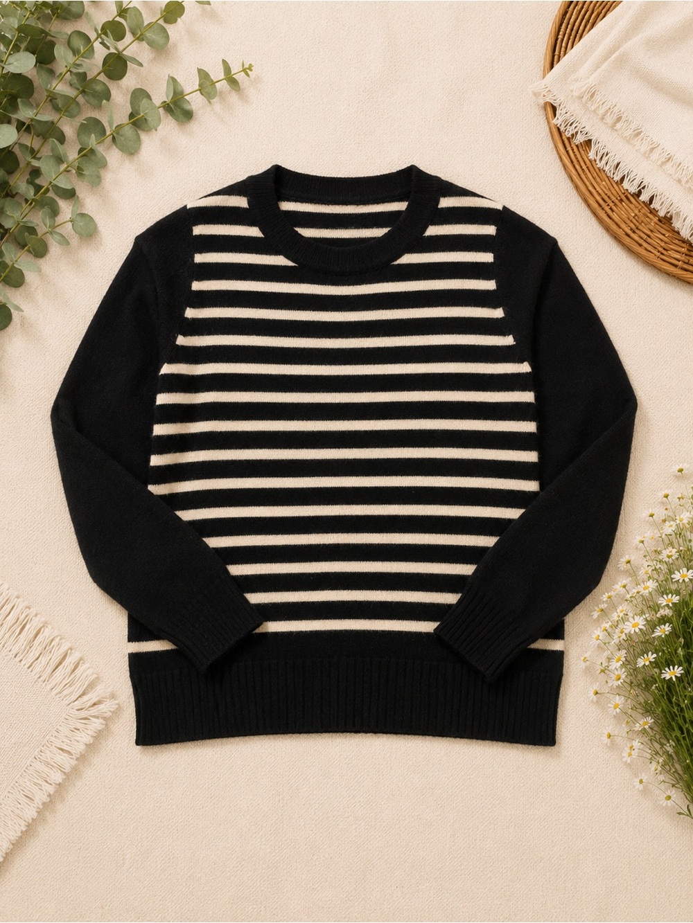 Women’s Striped Crewneck Sweater in Black and Cream 100% cashmere